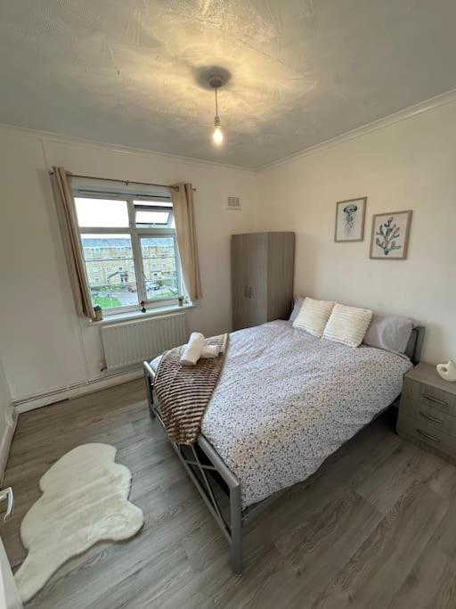 Chic 3 Bedroom Flat Ontower Bridge Apartamento Londres